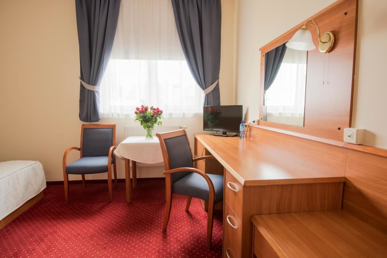 Отель Hotel Daria Тыхы-5